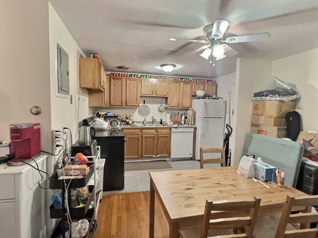 *Pictures are representative samples of the advertised unit. In some cases, the actual units you to