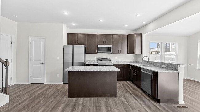 197 Ellery St, Ranson, WV 25438 - photo 6