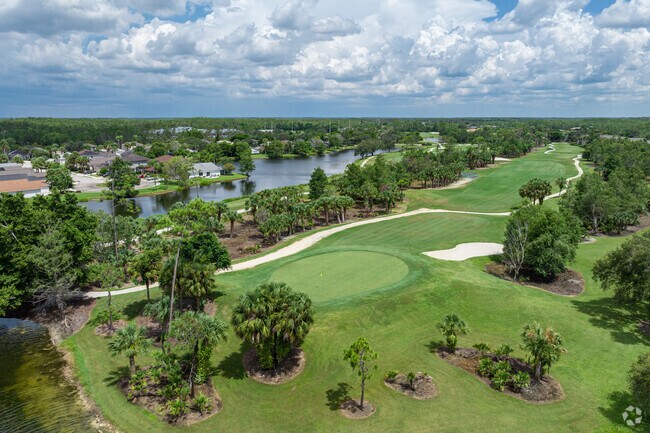 Bella Terra features several private golf clubs within residential communities.