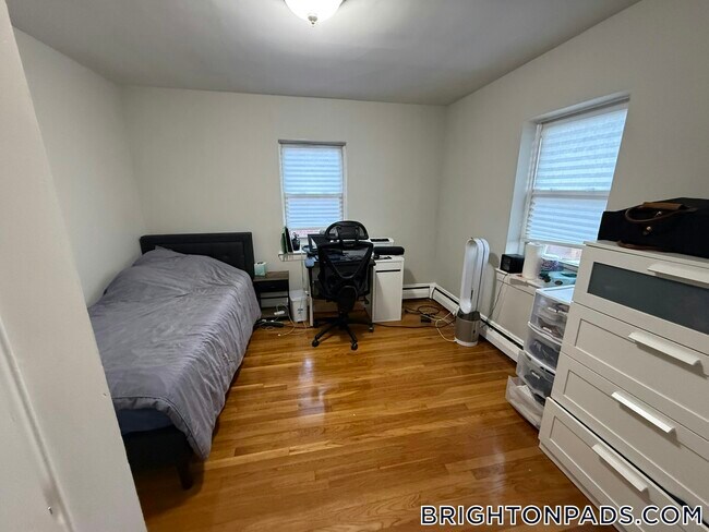 69 Chiswick Rd unit 9, Brighton, MA 02135 - photo 4