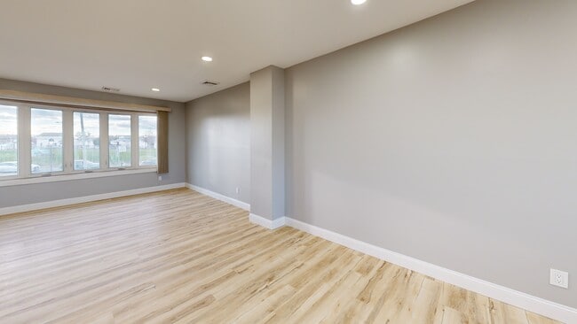 1325 N Ohio Ave, Atlantic City, NJ 08401 - photo 2