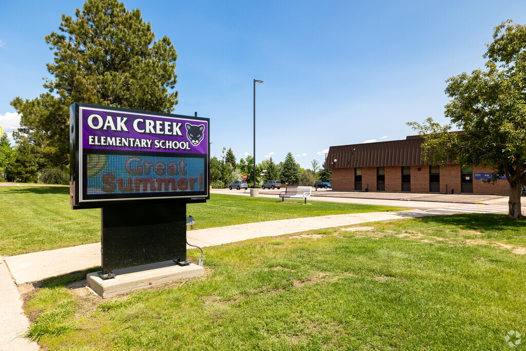 Oak Creek Elementary School, Rankings & Reviews - Homes.com