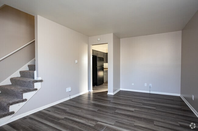 2BR, 1BA - 1,015SF - Living Room