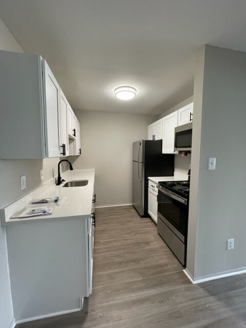 901 Saint Louis St, Ferndale, MI 48220