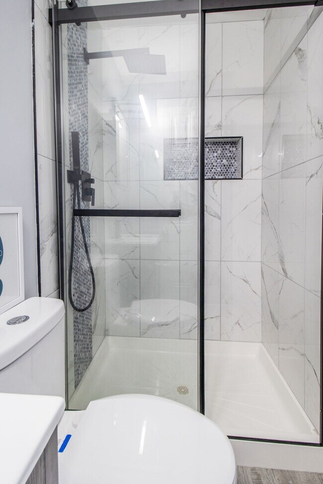 1232 W Lafayette Ave unit B2, Baltimore, MD 21217 - photo 5