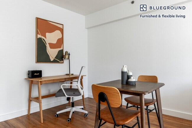 101 W 15th St unit FL6-ID1320, New York, NY 10011 - photo 6