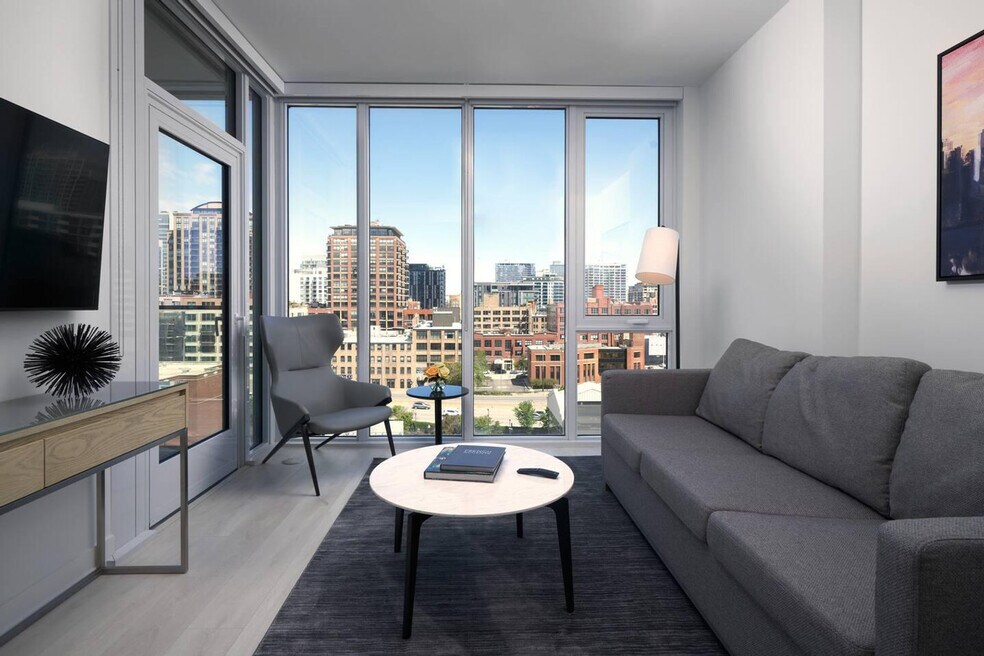 The Sexton unit ID407362P, Chicago, IL 60654 - photo 1