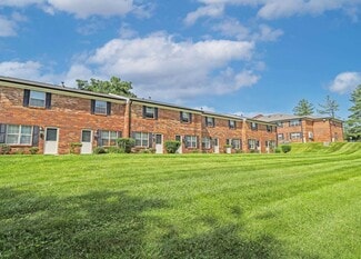 319 Blair Ct, Louisville, KY 40243