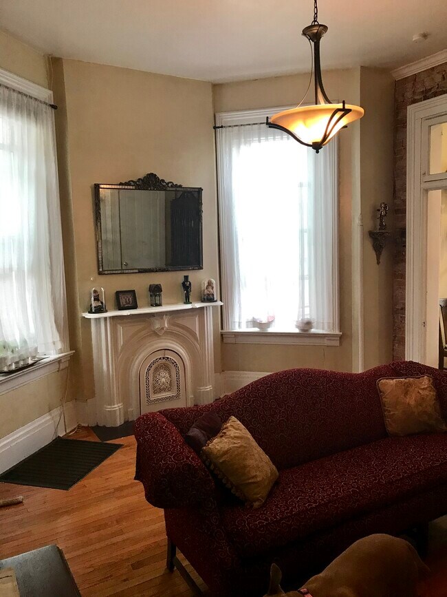 1033 Russell St unit Flr 1, Covington, KY 41011 - photo 4