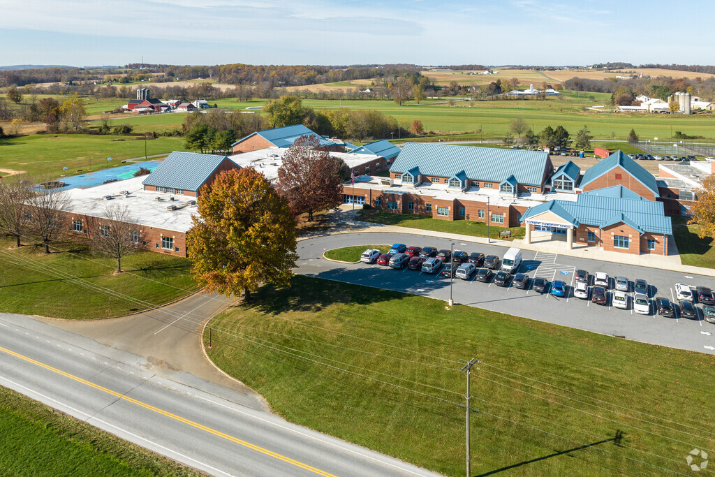 Clermont Elementary School is a public school located in Quarryville, PA.