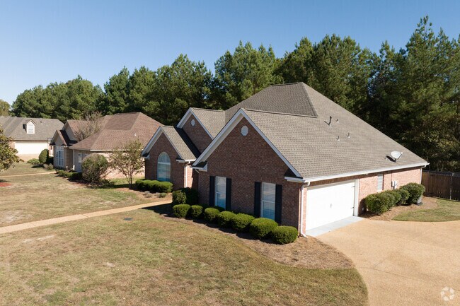 Well-kept homes with beautiful lawns and Acadian architecture are common in Brandon.