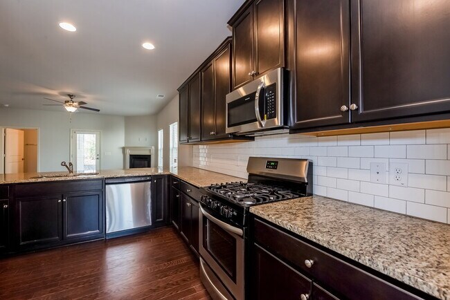 313 Lara Ln, McDonough, GA 30253 - photo 6