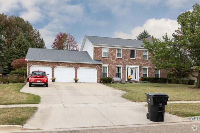 More traditional colonial revival style homes can be found in Hawthorne Hills.
