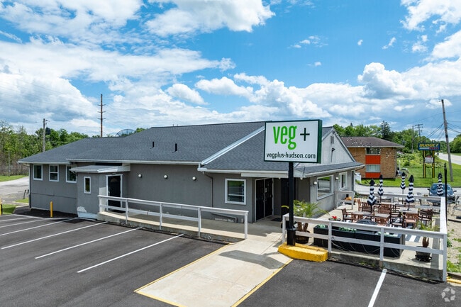 Veg+ near Boston Heights features a variety of vegetarian options.