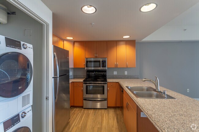 Allegro Towers, San Diego, CA 92101 - photo 4