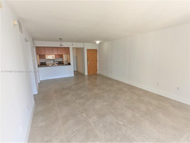 1200 Brickell Bay Dr unit 3424, Miami, FL 33131 - photo 4
