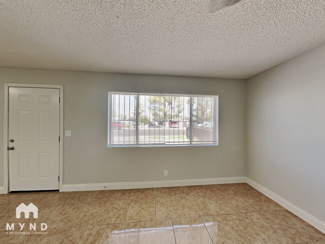 1165 Hart Ave, Las Vegas, NV 89106 - photo 3