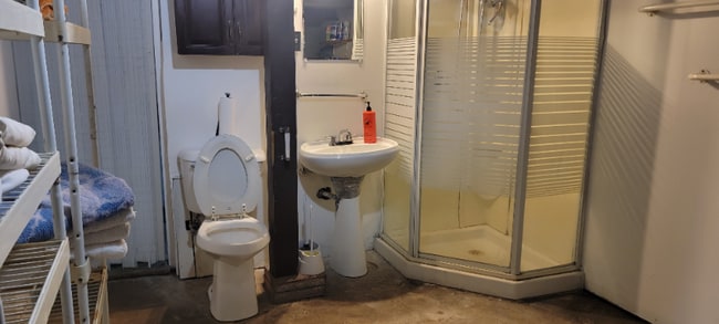 7330 S Yates Blvd unit 1, Chicago, IL 60649 - photo 4