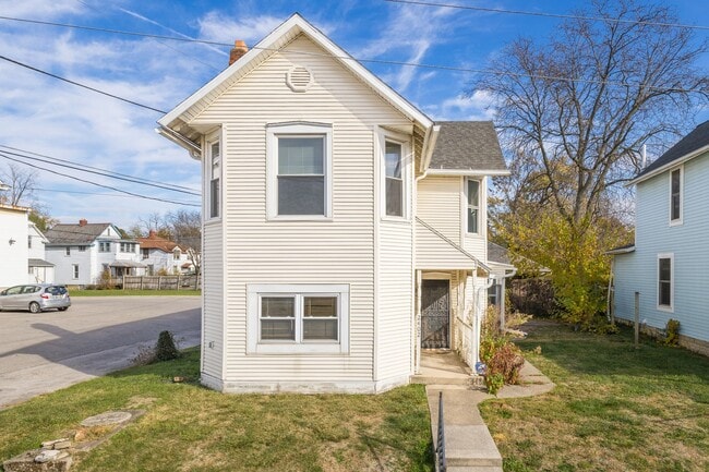 2402 East Ave, Columbus, OH 43202 - photo 2