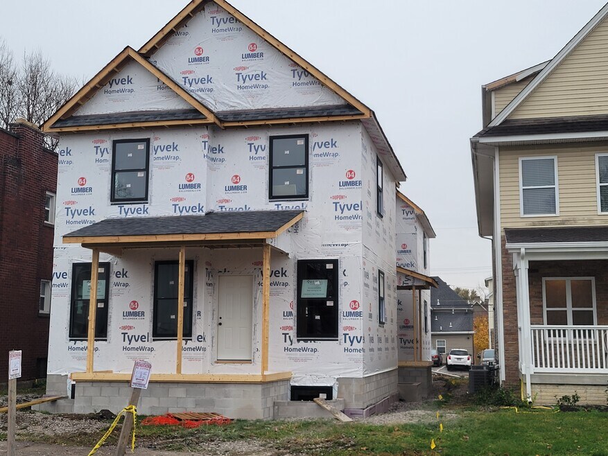 81 W 8th Ave unit 81A W 8th Ave, Columbus, OH 43201 - photo 1