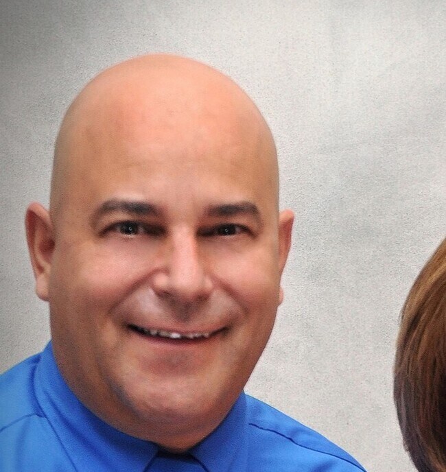 Neil Veneroso