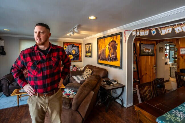 Tedesco Fine Art in Plainfield plays a significant role between artist and patron.