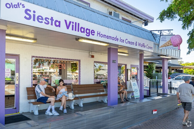 Olaf’s in Siesta Key serves homemade ice cream in a cozy, family-friendly setting.