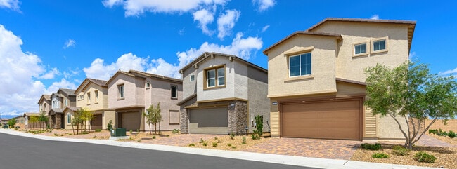 Lucere Place Lucere Inspirada Streetscape