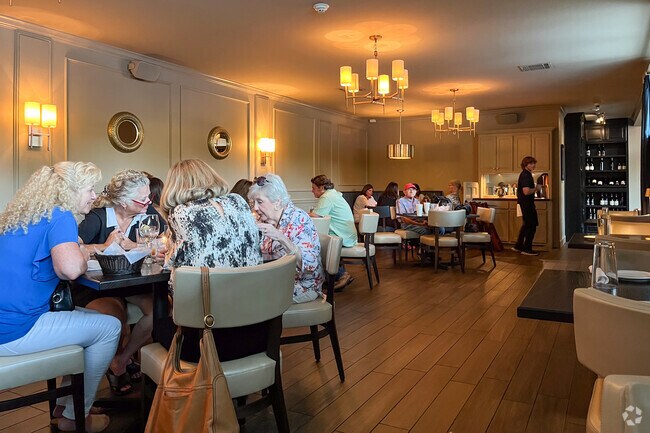 Residents of North Monroe have multiple dining options to chose from when it comes to going out.