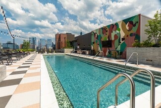 210-212 N Aberdeen St, Chicago, IL 60607