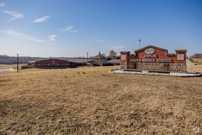 South Middle School serves Joplin students grades 6th through 8th.