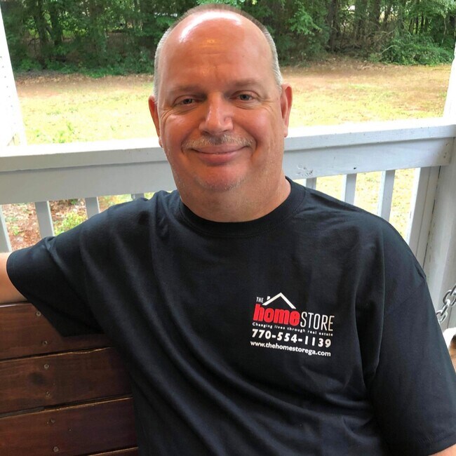 Leslie Pearson Real Estate Agent in Loganville, GA