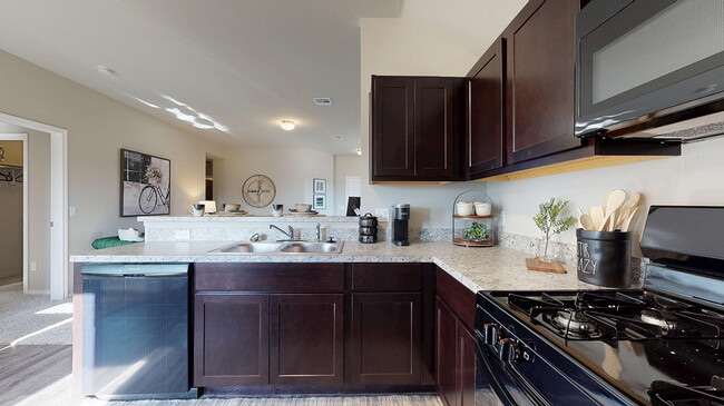 1008 Santa fe Trail unit 36042542, Bauxite, AR 72011 - photo 5