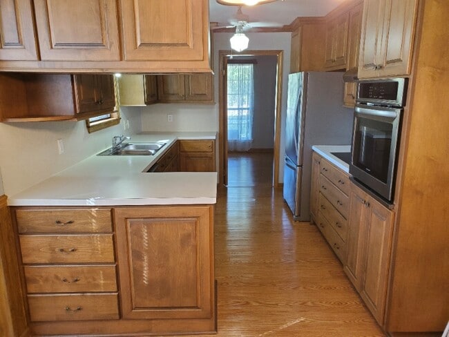 302 Robbie St, Denham Springs, LA 70726 - photo 5