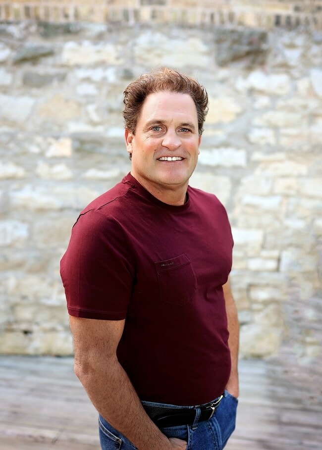 Kevin Bishop