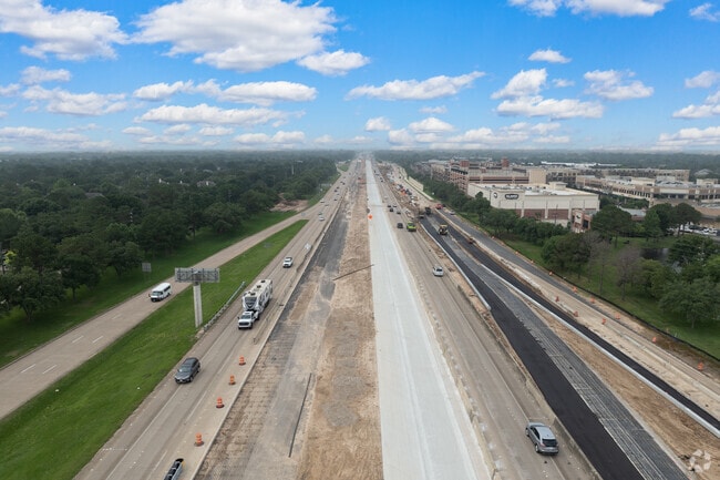 Cinco Ranch's nearness to Grand Parkway offers enhanced connectivity.
