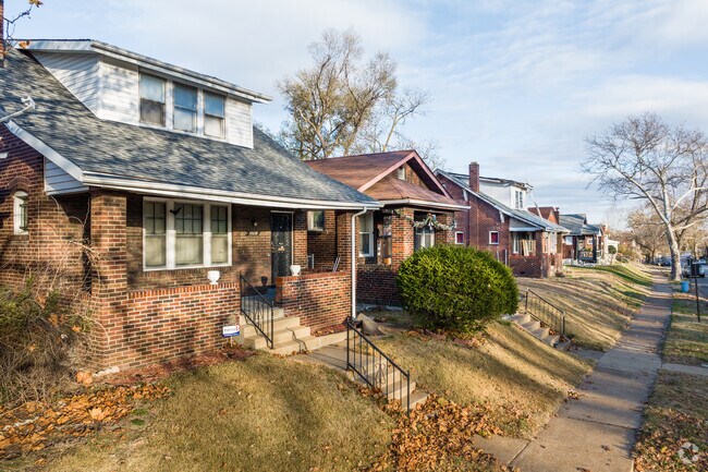 A row of bungalows greets walkers along the streets of Wells/Goodfellow.