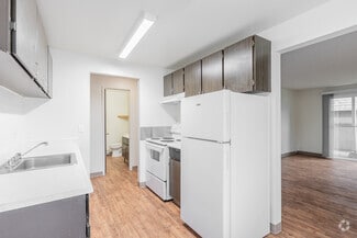 2011 Brandt Rd, Vancouver, WA 98661