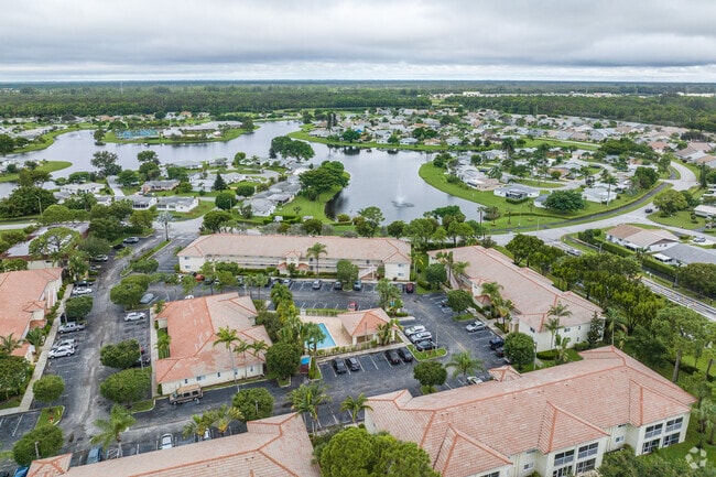 Cypress Lakes’ row homes are perfect for those looking for a stylish and low-maintenance lifesty
