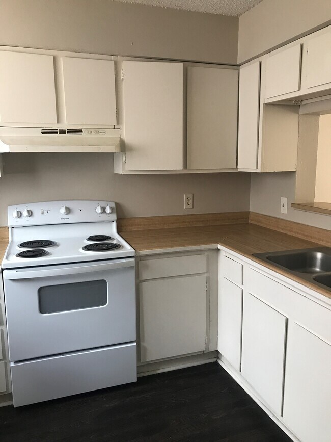 8911 Gsri Ave unit 1307, Baton Rouge, LA 70810 - photo 2