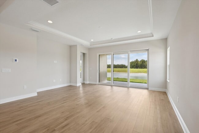 35617 Stableton Ln, Zephyrhills, FL 33541 - photo 3