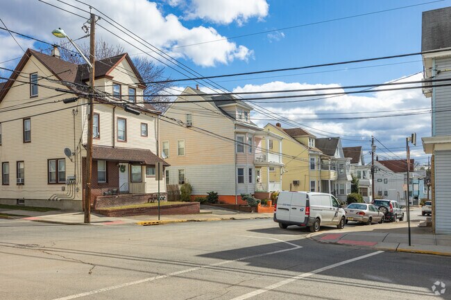 Housing in Prospect Park ranges from charming older homes to modern updates, perfect for diverse lifestyles.