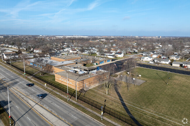 Sauk Elementary School is a part of Matteson Elementary School District No. 162.