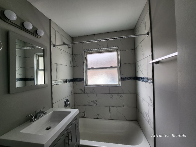 2109 W 119th St, Blue Island, IL 60406 - photo 6