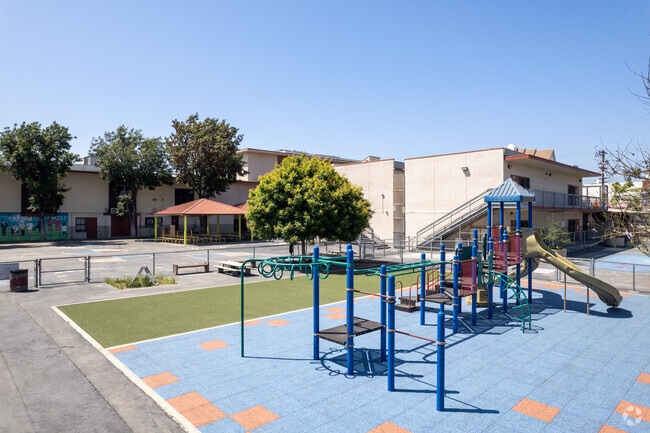 Union Avenue Elementary
Public Elementary School
Westlake District, Los Angeles CA.