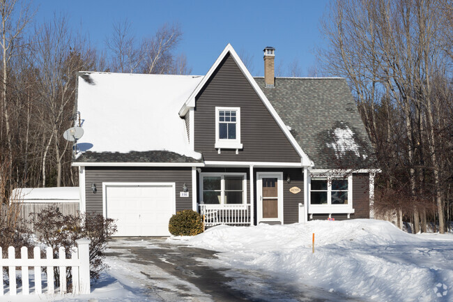 Brewer's newer homes showcase a blend of contemporary design and traditional elements, resulting in structures that are both visually striking and functionally practical.