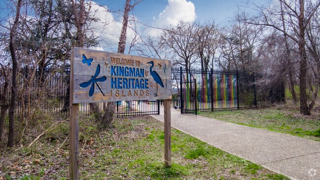 Welcome to Kingman and Heritage Islands Park in the Kingman Park neighborhood.