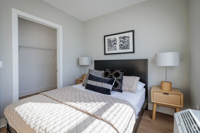 2BR, 2BA - Bedroom