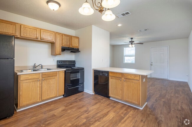 2BR, 1BA Kitchen