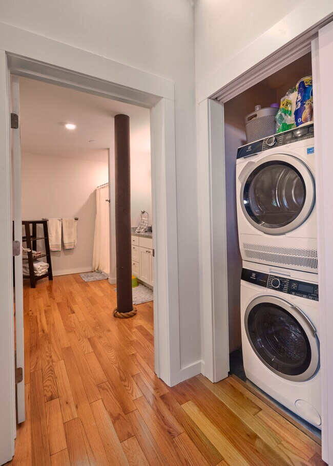 James Corner, Clinton, MA 01510 - photo 2